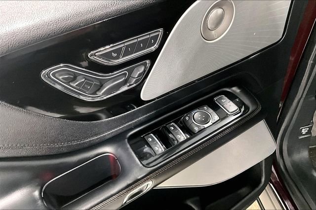 Used 2020 Lincoln Aviator Reserve w/ Equipment Group 201A image 37
