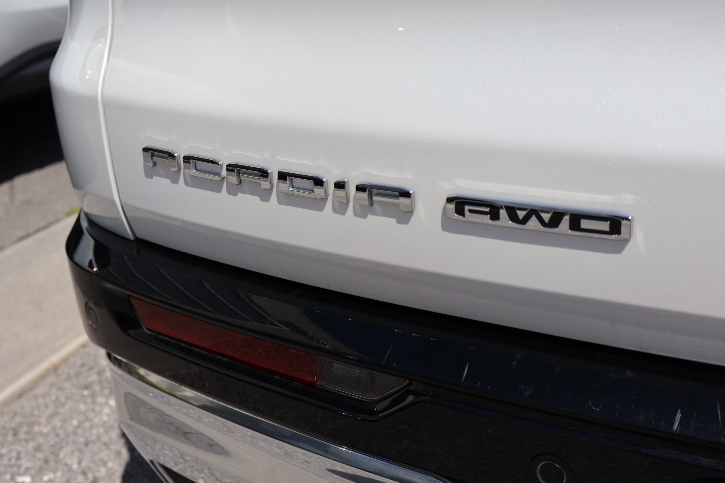 Used 2024 GMC Acadia Denali w/ LPO, Floor Liner Package image 8