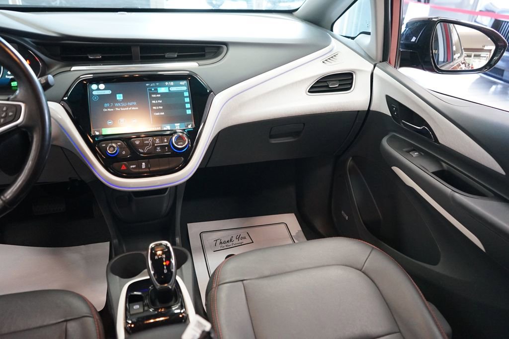 Used 2018 Chevrolet Bolt Premier w/ Driver Confidence II Package FWD image 10