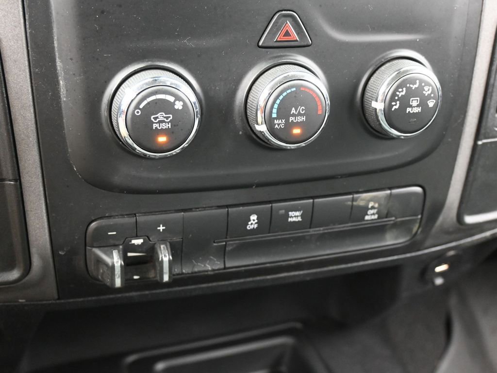Used 2018 RAM 3500 Tradesman w/ Chrome Appearance Group image 19