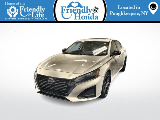 Used 2024 Nissan Altima 2.5 SR w/ SR Premium Package image 1