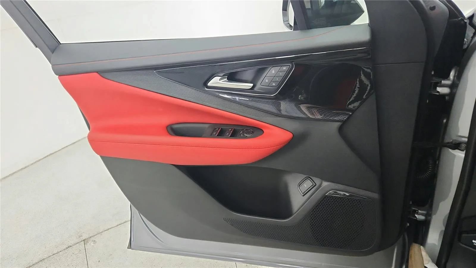 New 2025 Chevrolet Blazer EV RS RWD image 47