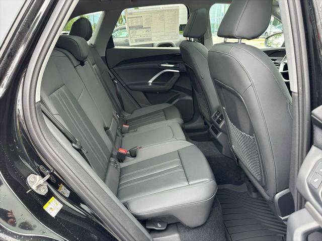 New 2025 Audi Q5 Premium image 12
