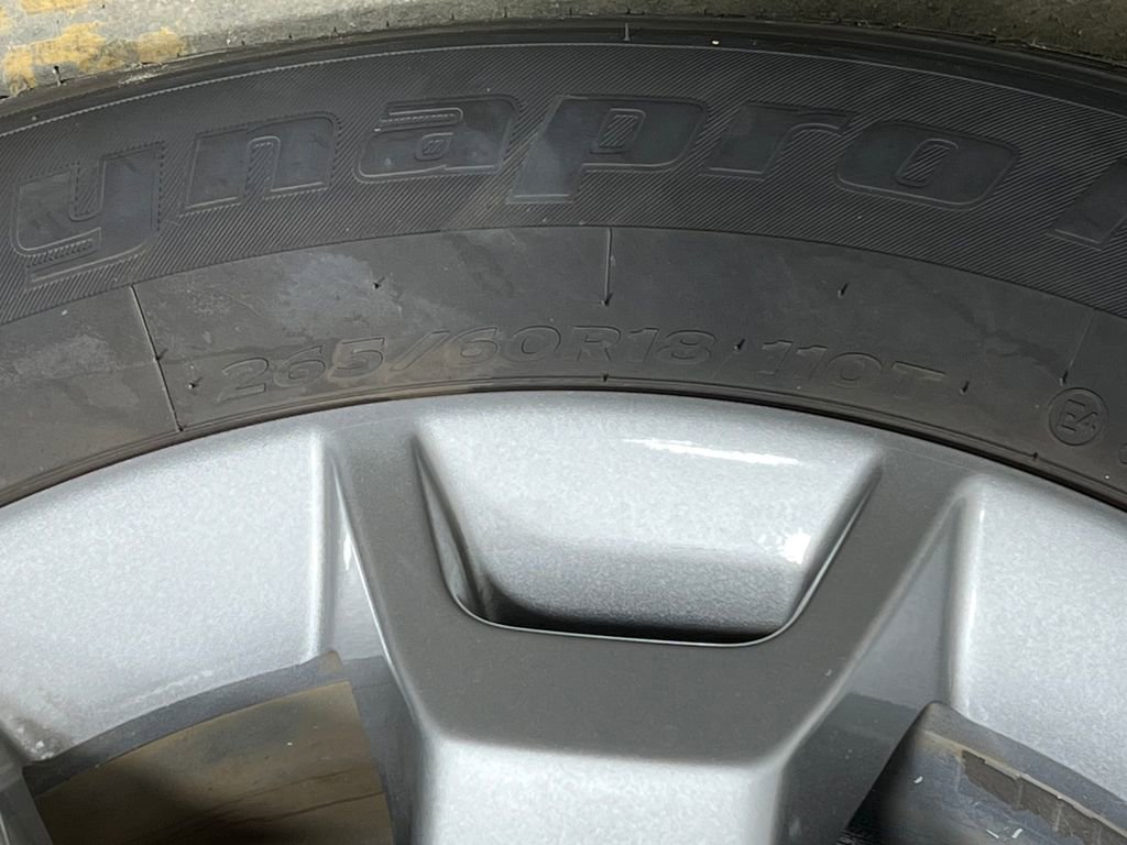 Used 2020 Nissan Frontier SV image 29