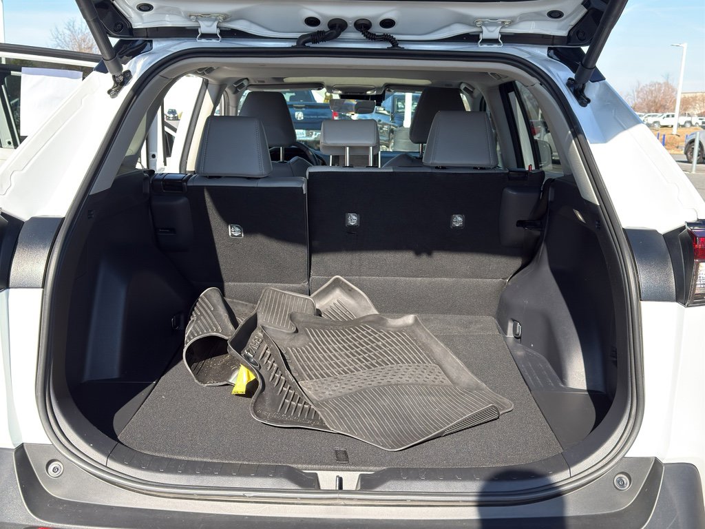Used 2024 Toyota RAV4 XLE Premium image 28
