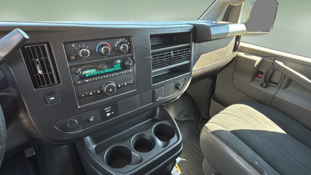 Used 2025 Chevrolet Express 2500 w/ Driver Convenience Package RWD image 26