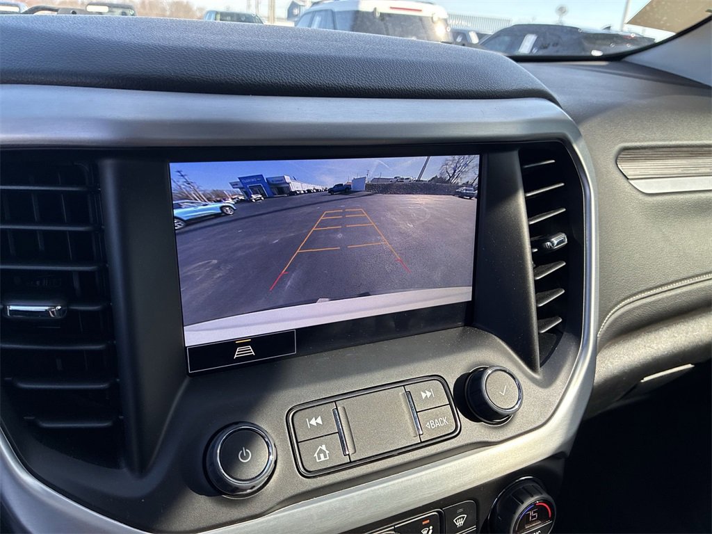 Used 2023 GMC Acadia SLT w/ Elevation Edition image 16