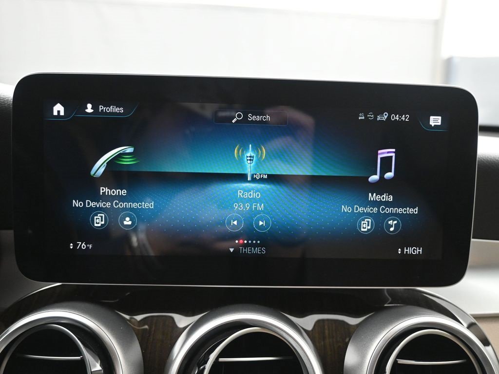 Used 2020 Mercedes-Benz GLC 300 4MATIC image 9