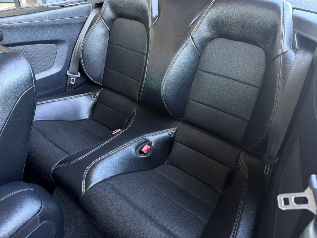Used 2020 Ford Mustang Premium RWD image 13