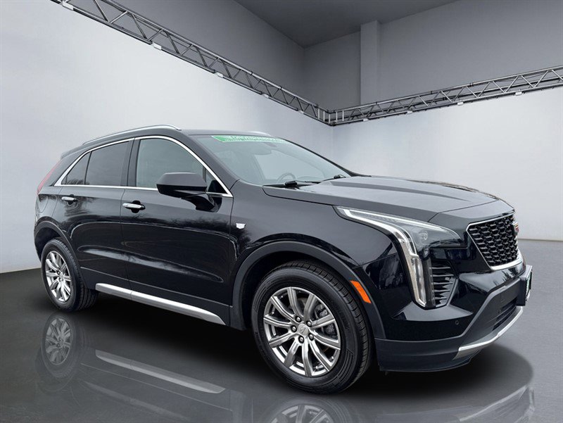 Used 2019 Cadillac XT4 Premium Luxury w/ Cold Weather Package image 8