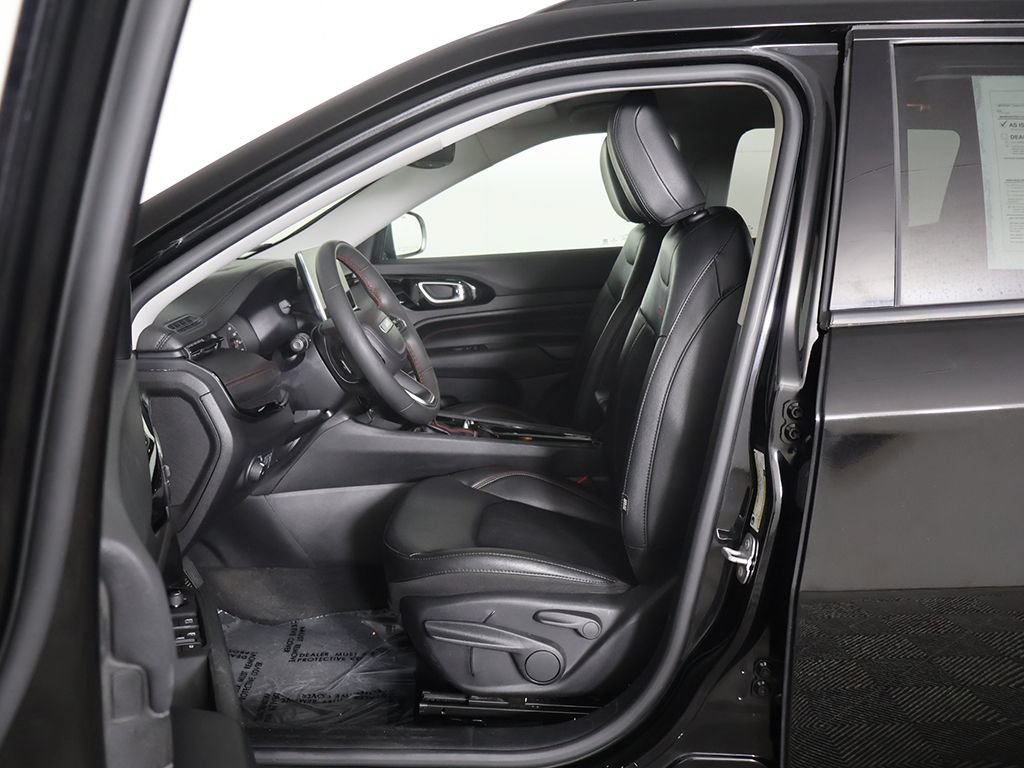 Used 2022 Jeep Compass Trailhawk AWD/4WD image 26