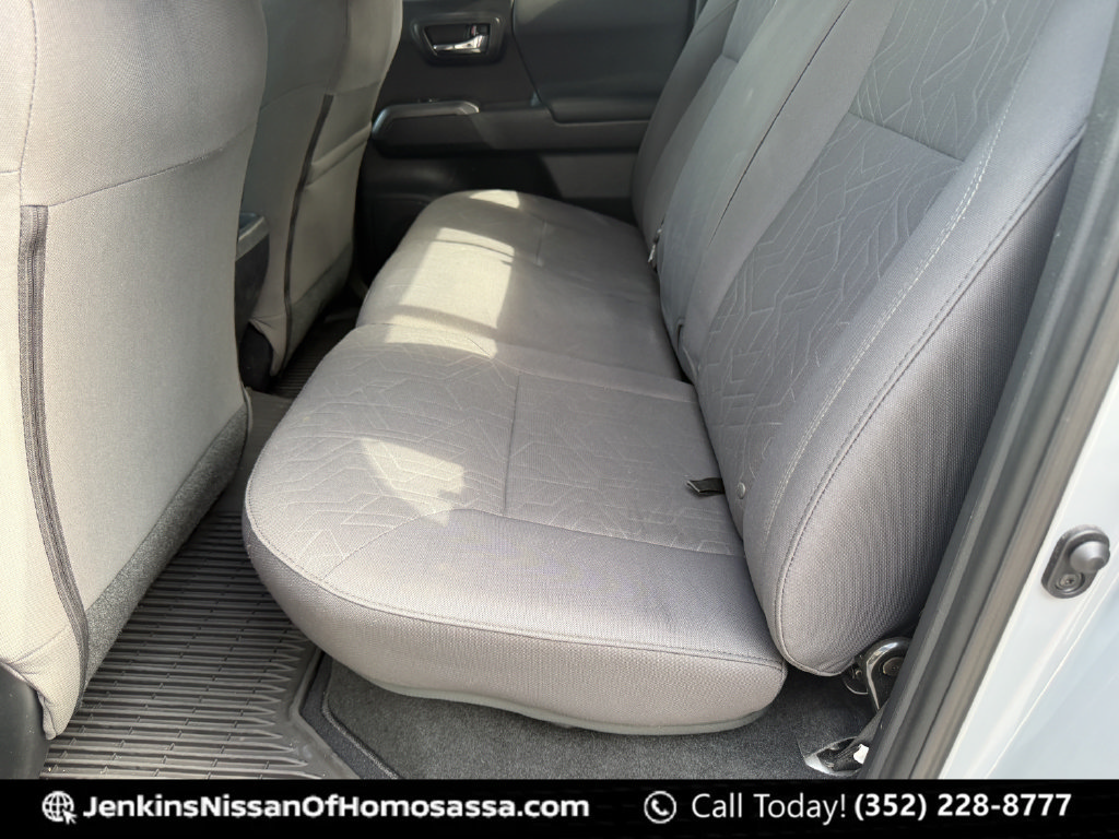 Used 2019 Toyota Tacoma TRD Sport RWD image 30