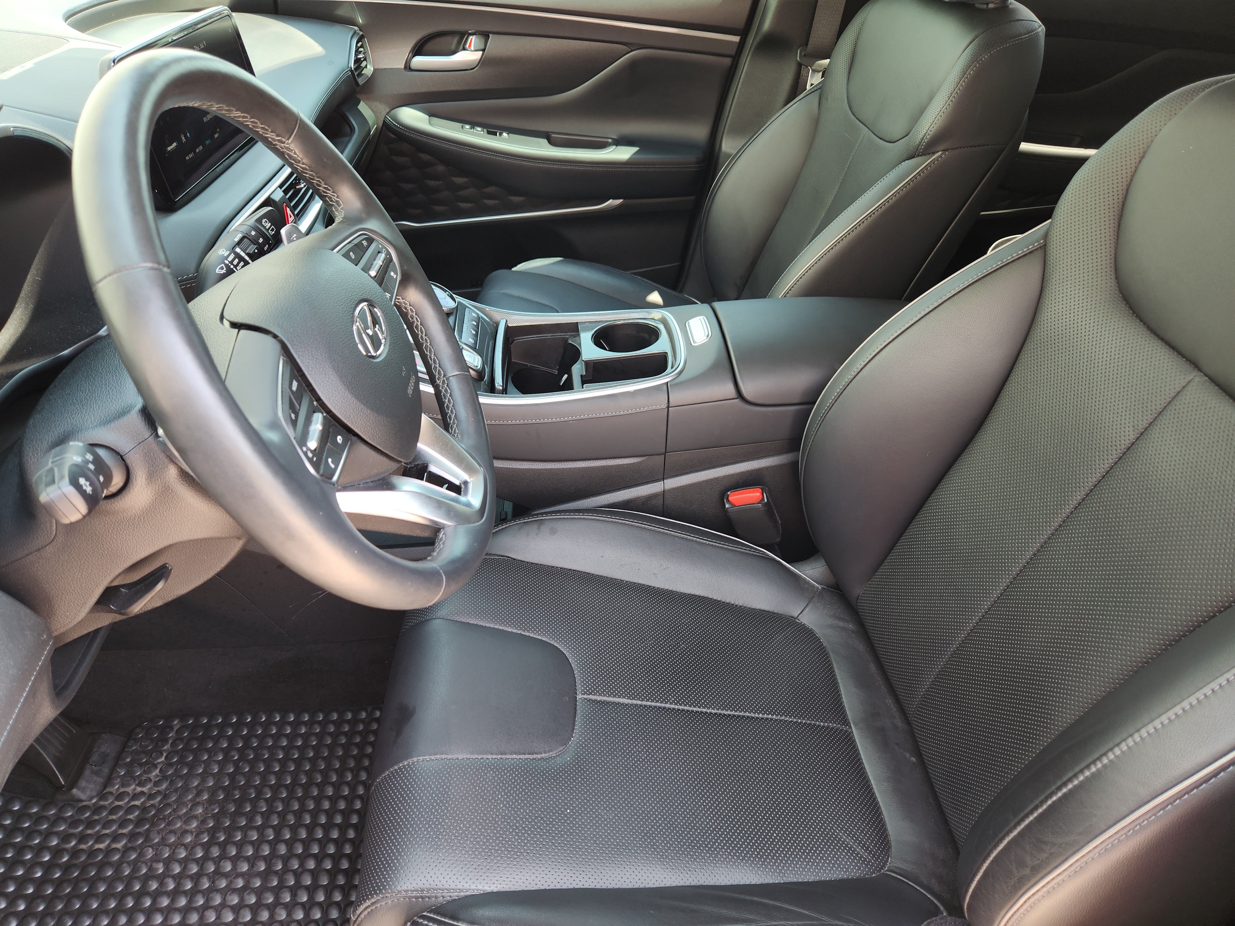 Used 2021 Hyundai Santa Fe Limited AWD/4WD image 15