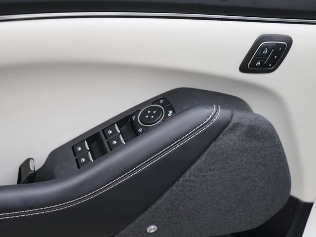 Used 2025 Ford Mustang Mach-E Premium AWD/4WD image 18