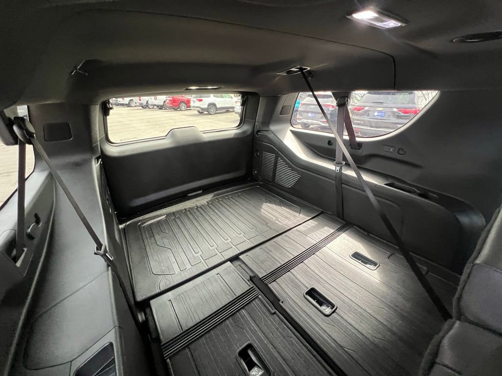 Used 2025 GMC Yukon XL Elevation image 31