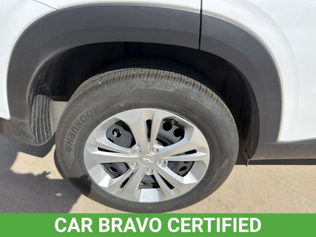 Used 2026 Chevrolet Trax LS FWD image 9
