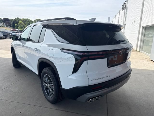 New 2026 Chevrolet Traverse LT w/ Driver Confidence Package AWD/4WD image 7