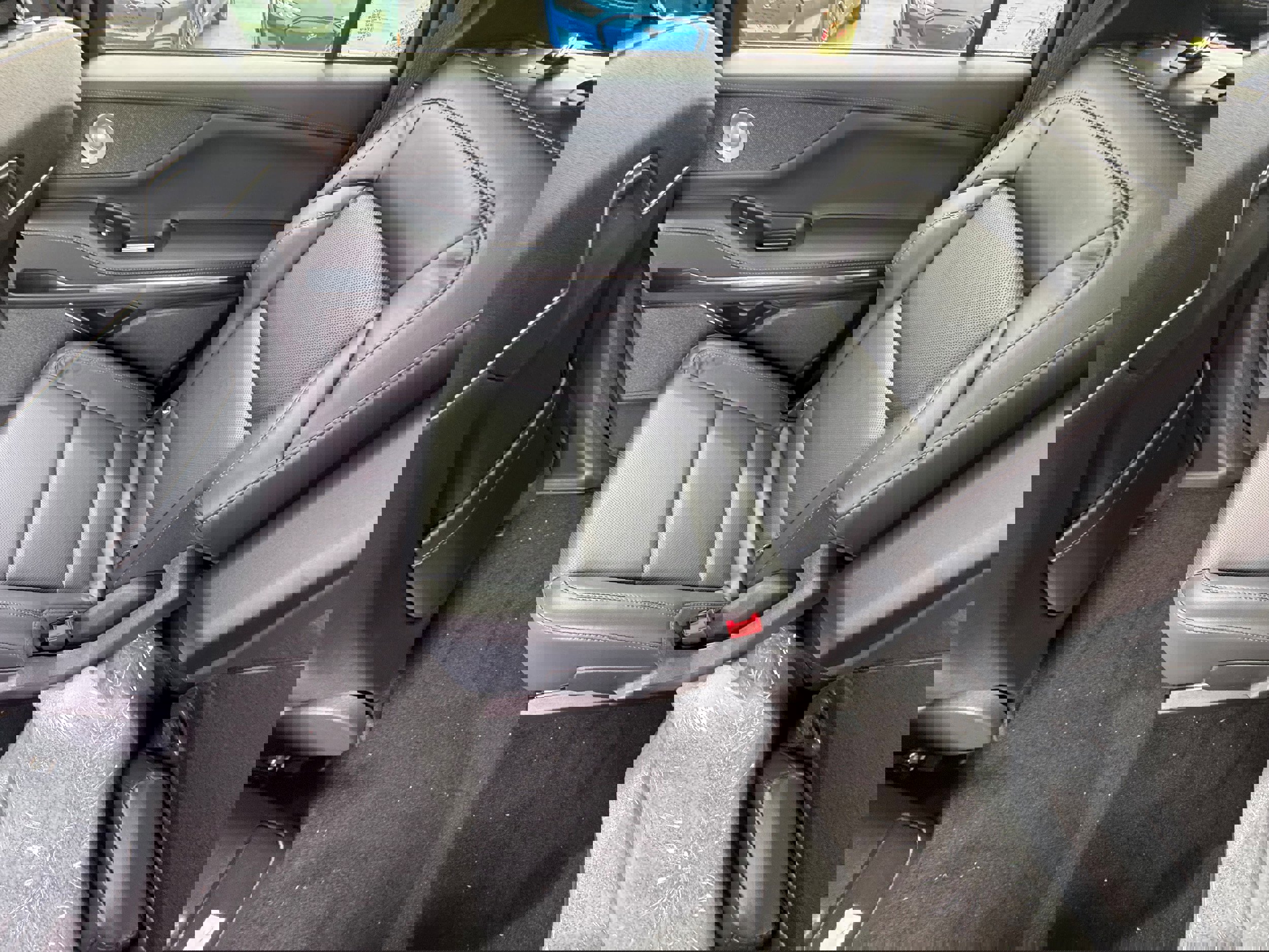 New 2025 Lincoln Navigator Reserve w/ Jet Appearance Package image 18