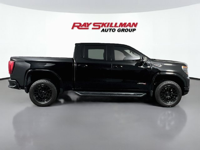 Used 2025 GMC Sierra 1500 AT4 w/ AT4 Premium Package AWD/4WD image 8