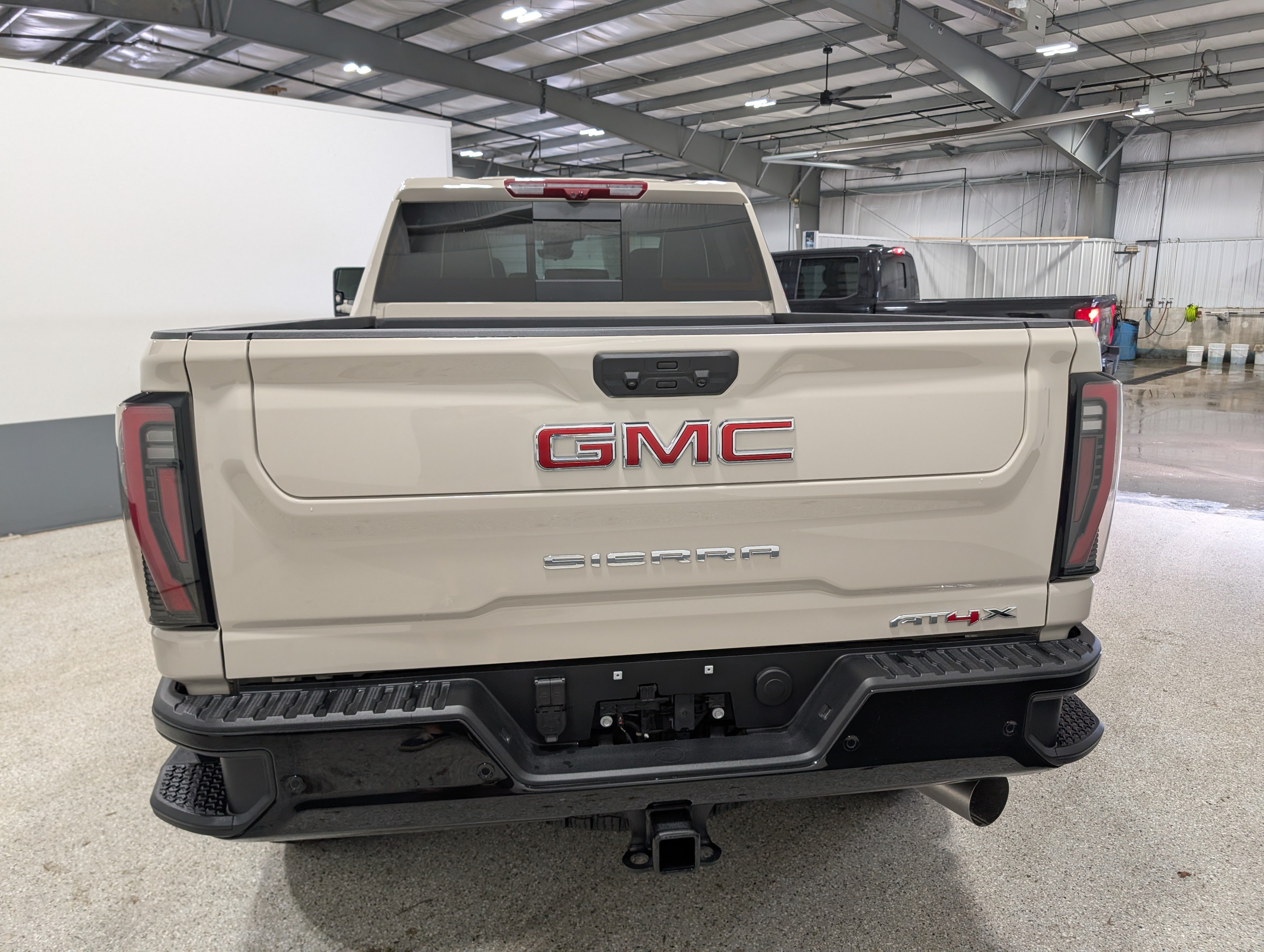 Used 2026 GMC Sierra 2500 AT4X AWD/4WD image 4