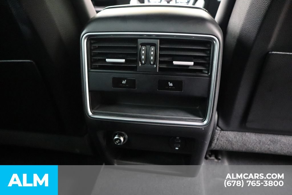 Used 2022 Porsche Cayenne Turbo GT AWD/4WD image 27