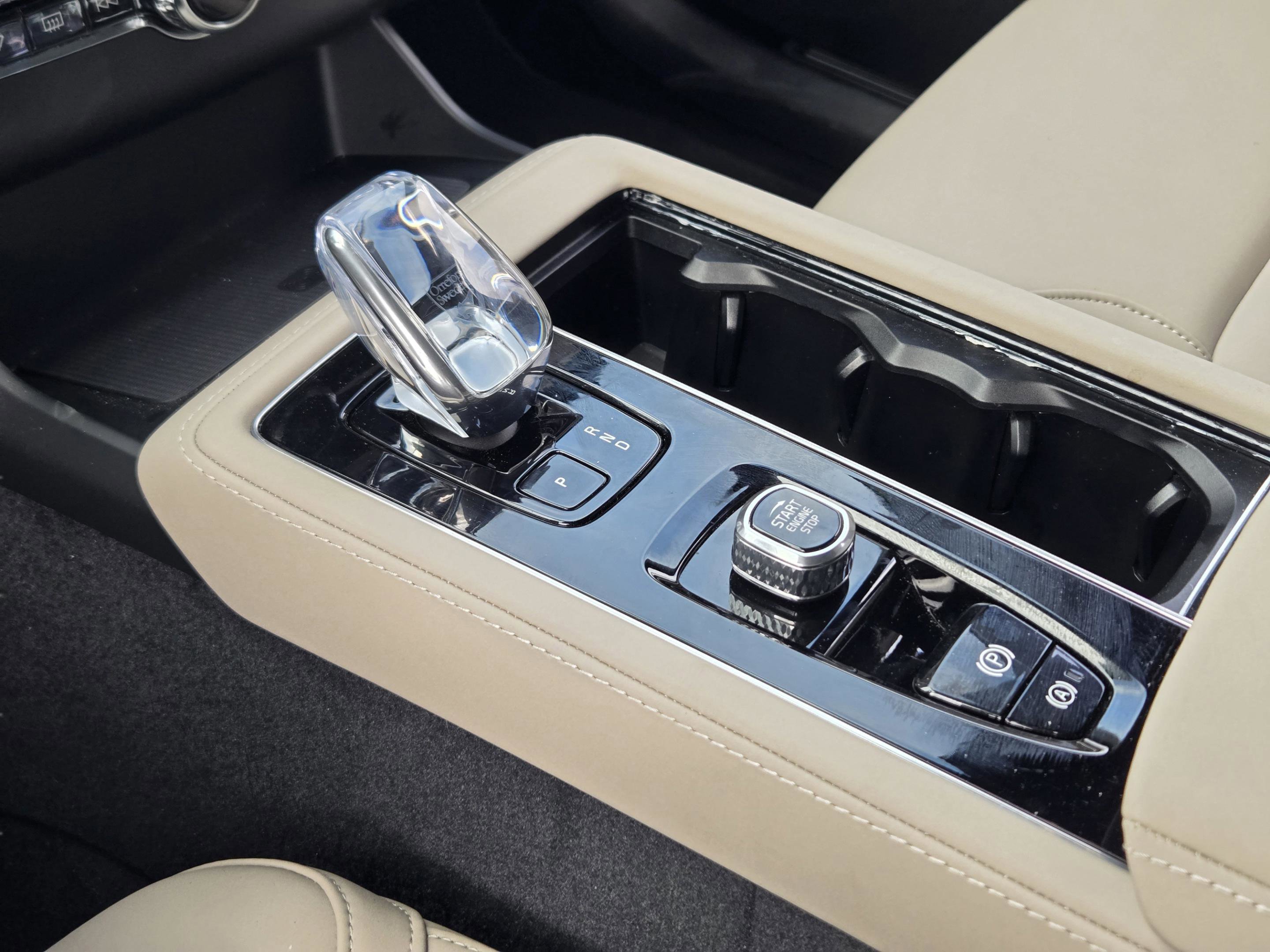 Used 2026 Volvo XC90 B5 Plus w/ Protection Package Premier image 17