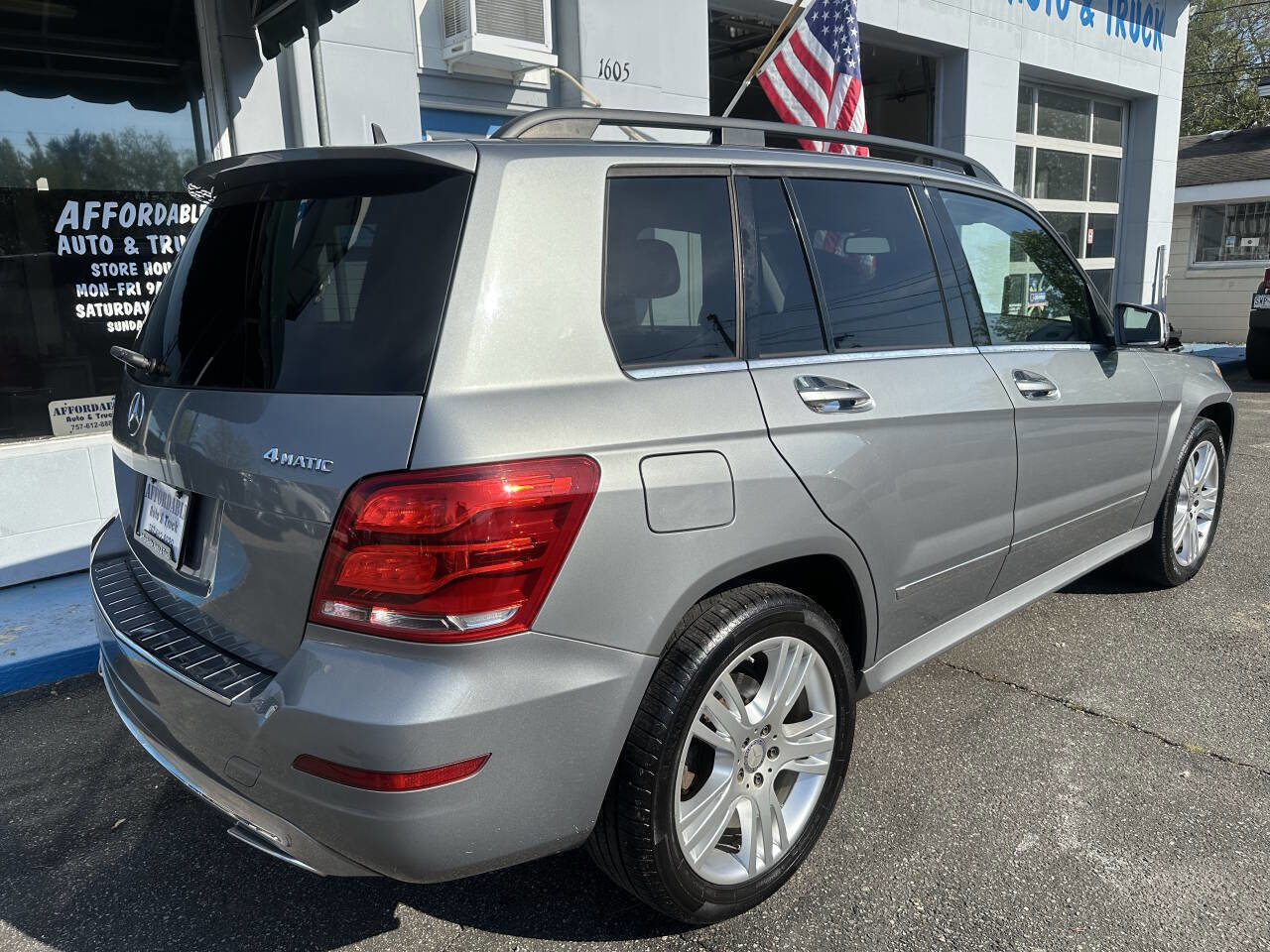 Used 2013 Mercedes-Benz GLK 350 4MATIC image 6