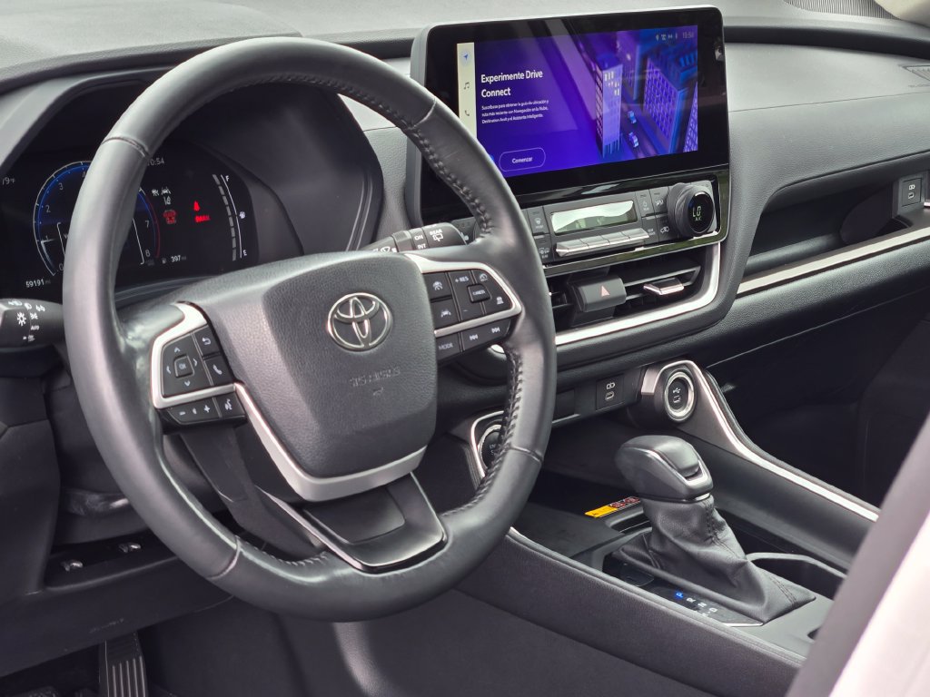Used 2024 Toyota Grand Highlander AWD image 36