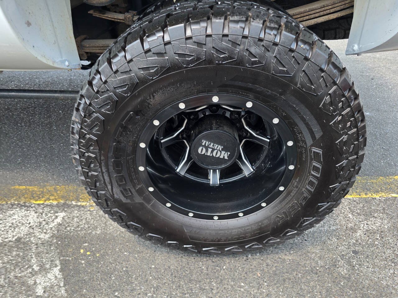Used 2011 GMC Sierra 3500 Denali AWD/4WD image 30