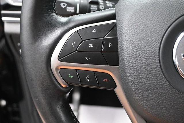 Used 2020 Jeep Grand Cherokee Overland AWD/4WD image 28