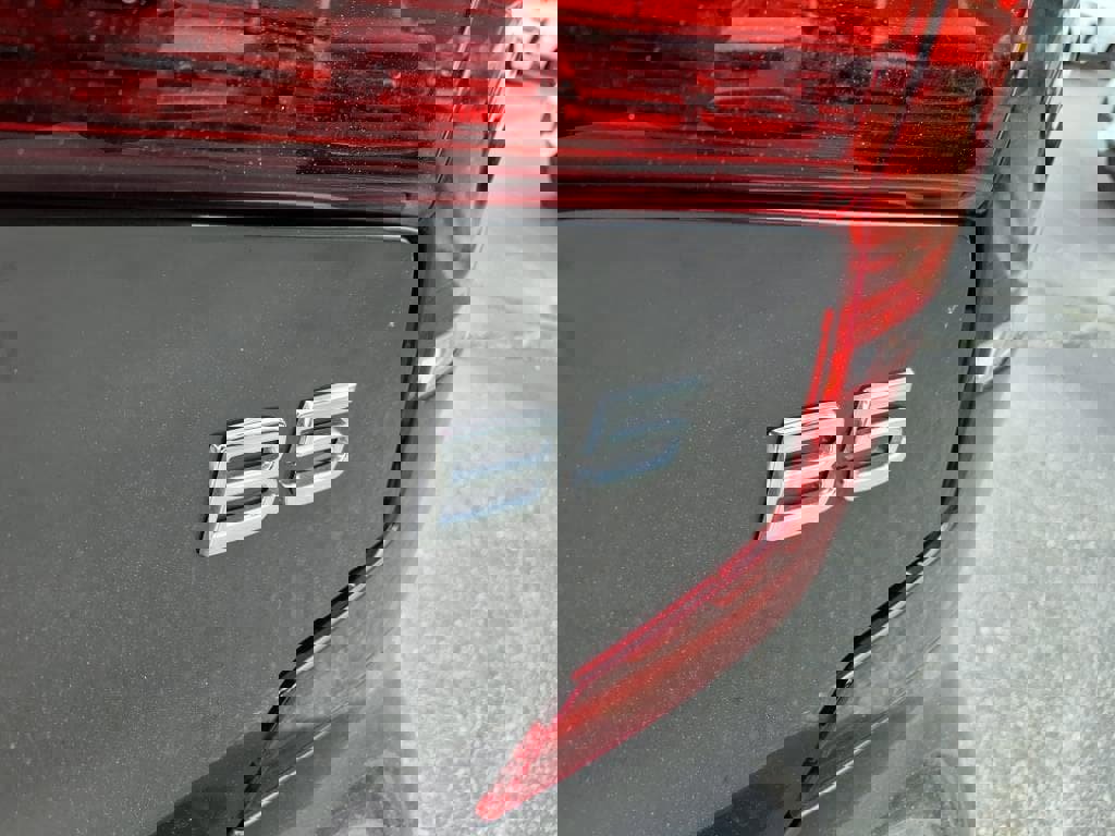 Certified 2025 Volvo S60 B5 Plus image 7