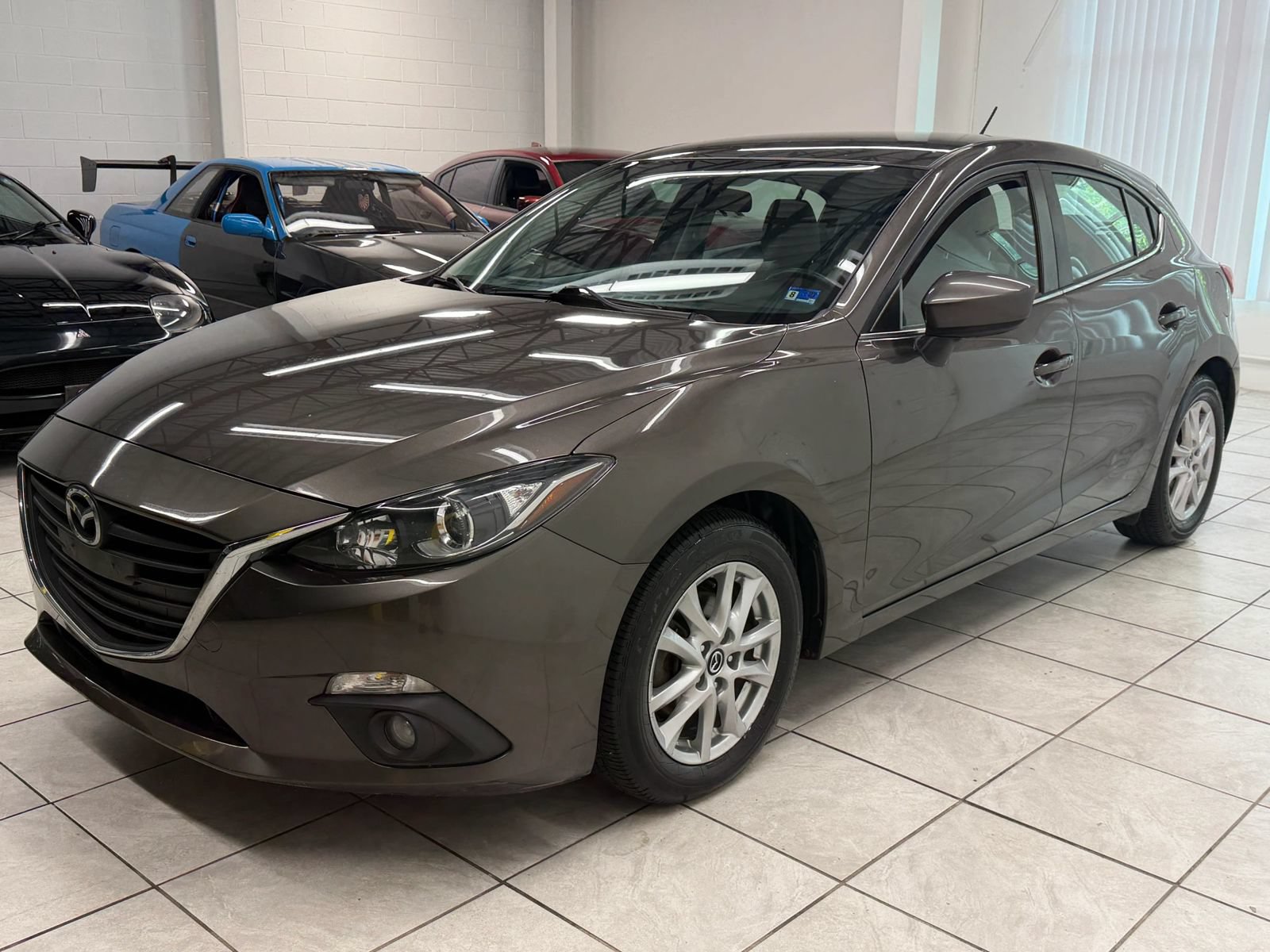 Used 2015 MAZDA MAZDA3 i Touring FWD image 3