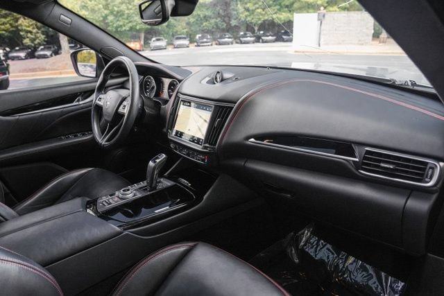 Used 2022 Maserati Levante GT AWD/4WD image 29