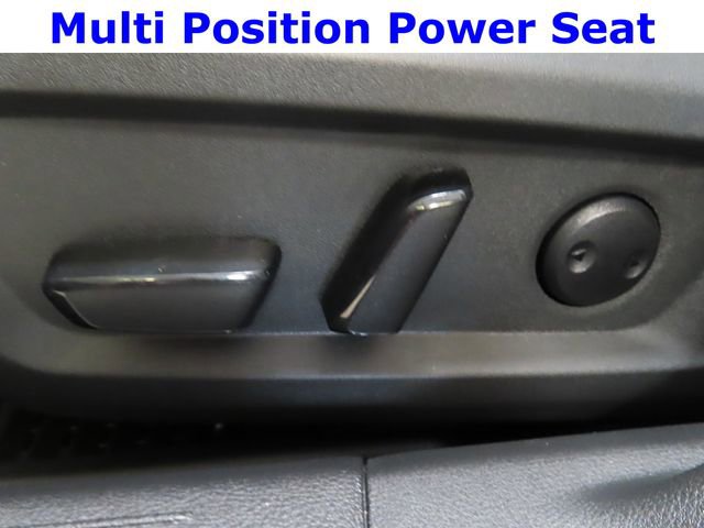 Used 2023 Nissan Rogue SV w/ SV Premium B Package image 19