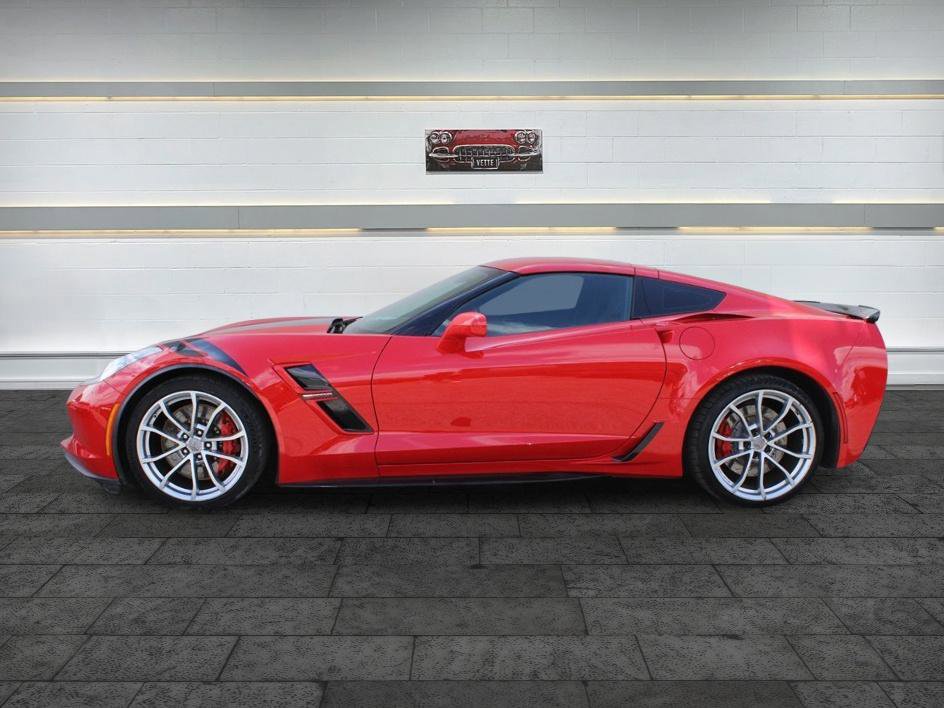 Used 2017 Chevrolet Corvette Grand Sport w/ Grand Sport Heritage Package image 4