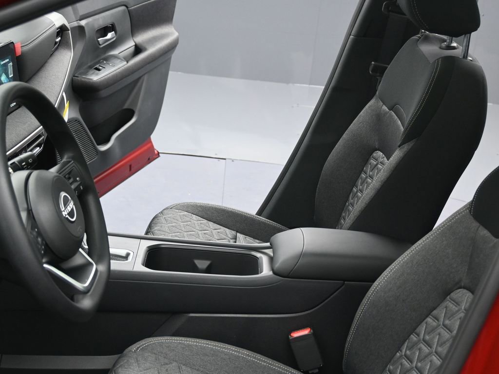 New 2026 Nissan Kicks SV w/ SV Premium Package AWD/4WD image 16