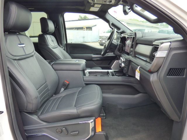New 2026 Ford F250 Platinum AWD/4WD image 16