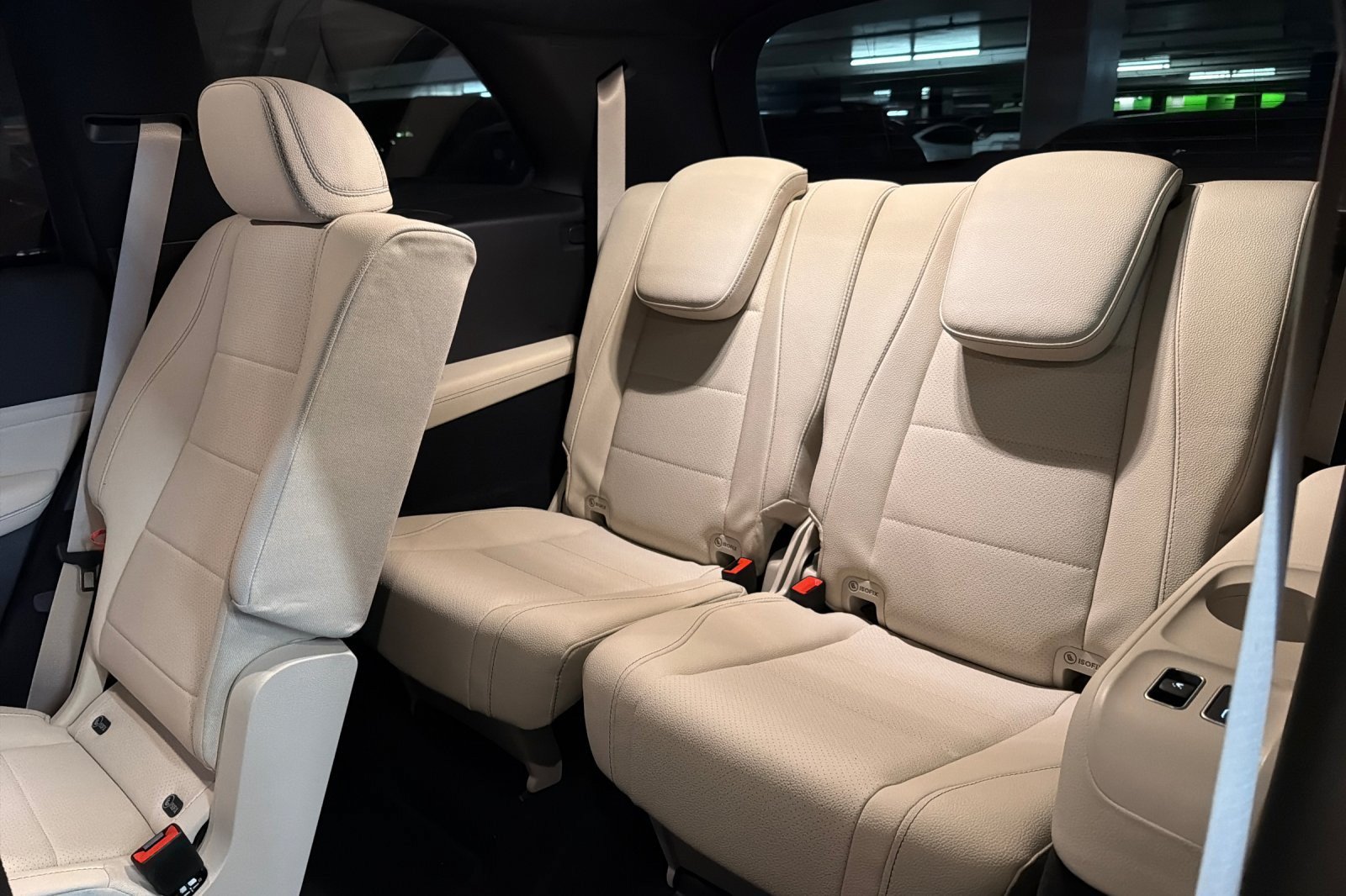Used 2026 Mercedes-Benz GLS 450 4MATIC image 14