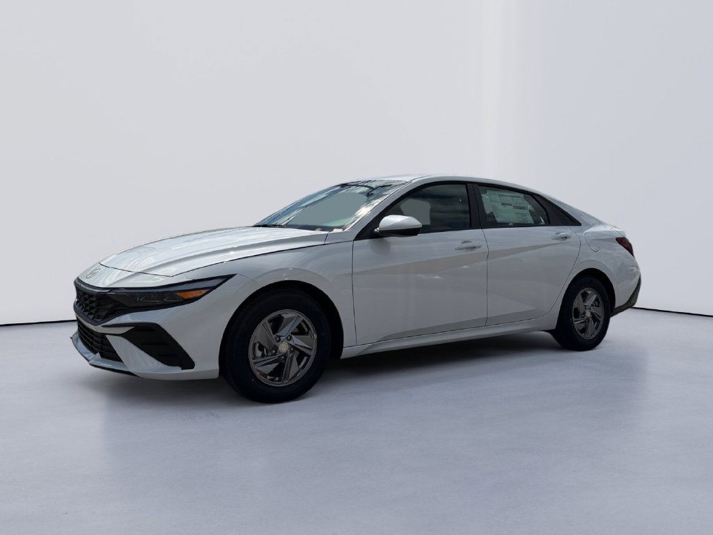 New 2026 Hyundai Elantra SE FWD image 7