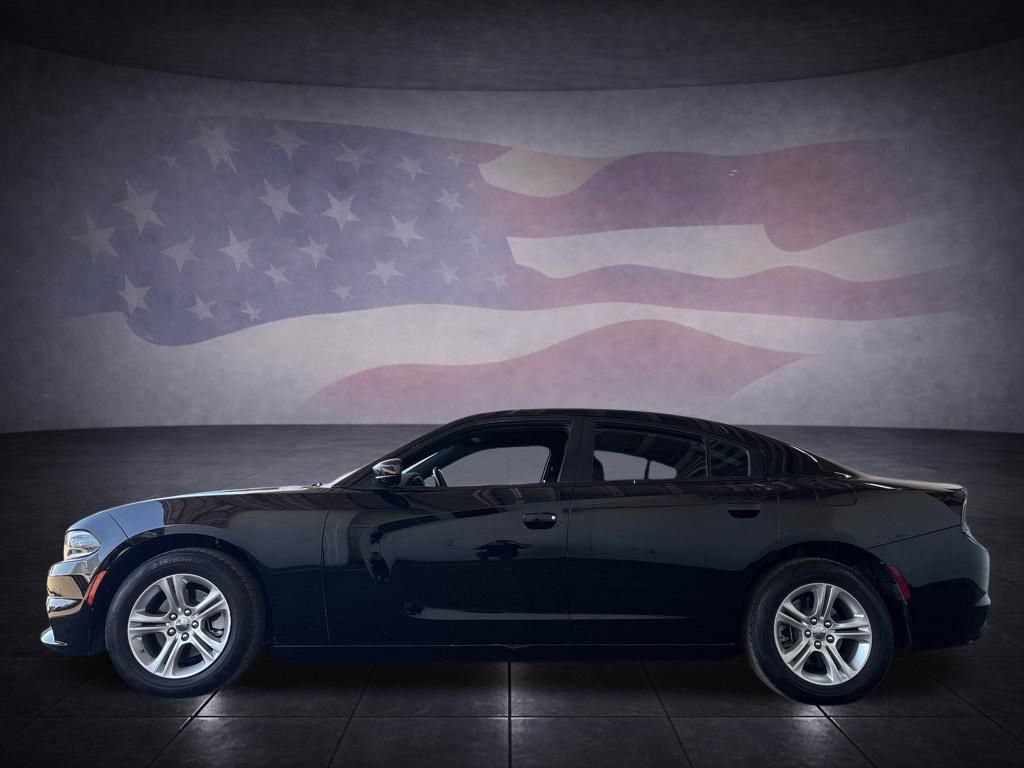 Used 2022 Dodge Charger SXT RWD image 2