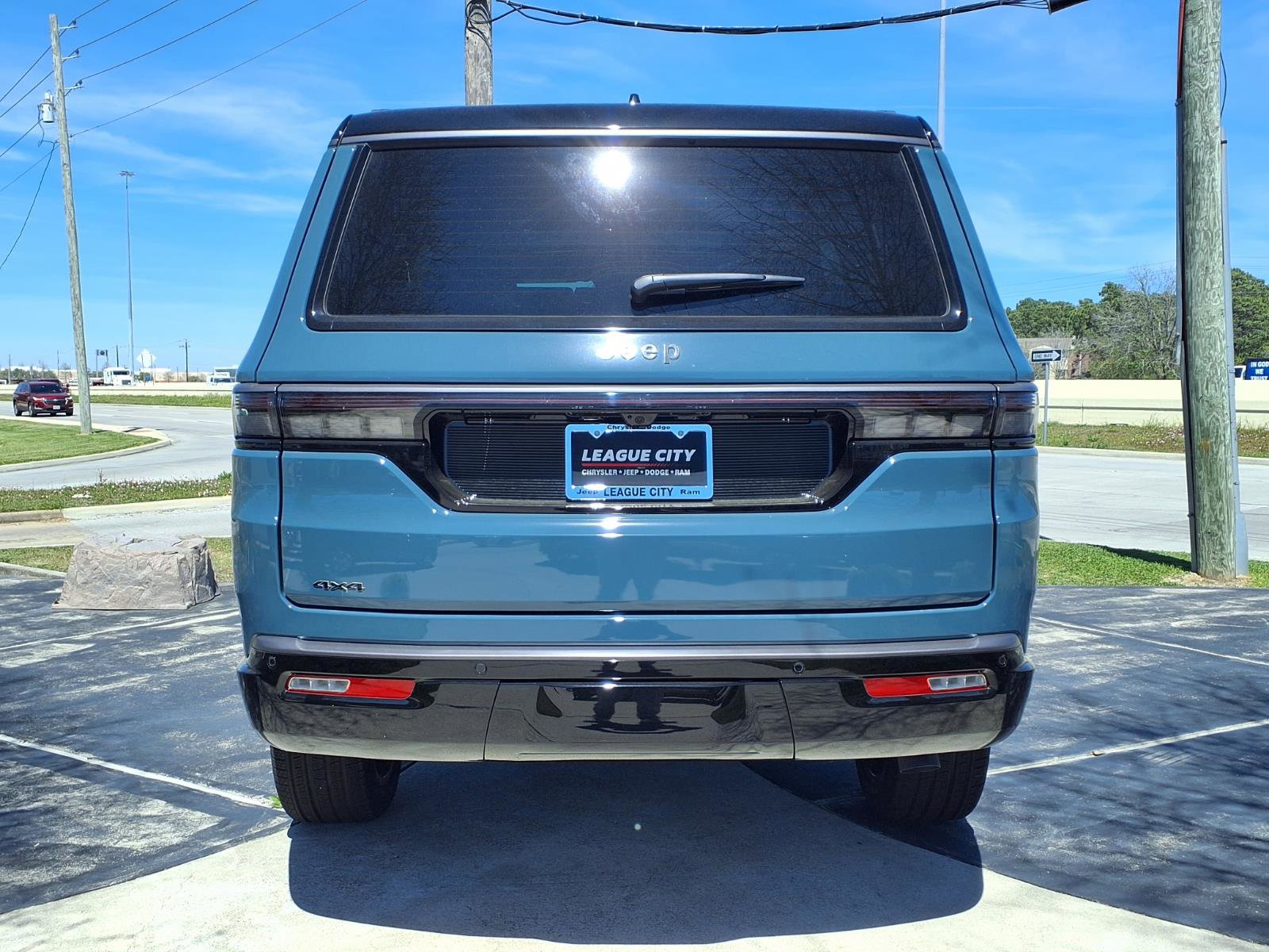 New 2026 Jeep Grand Wagoneer Summit image 6