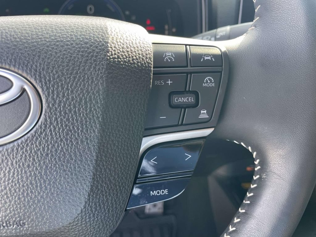 Used 2025 Toyota Camry SE w/ Multimedia Upgrade Package FWD image 26