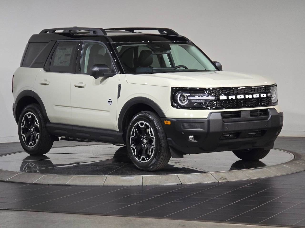 New 2025 Ford Bronco Sport Outer Banks w/ Outer Banks Tech Package+ AWD/4WD image 39
