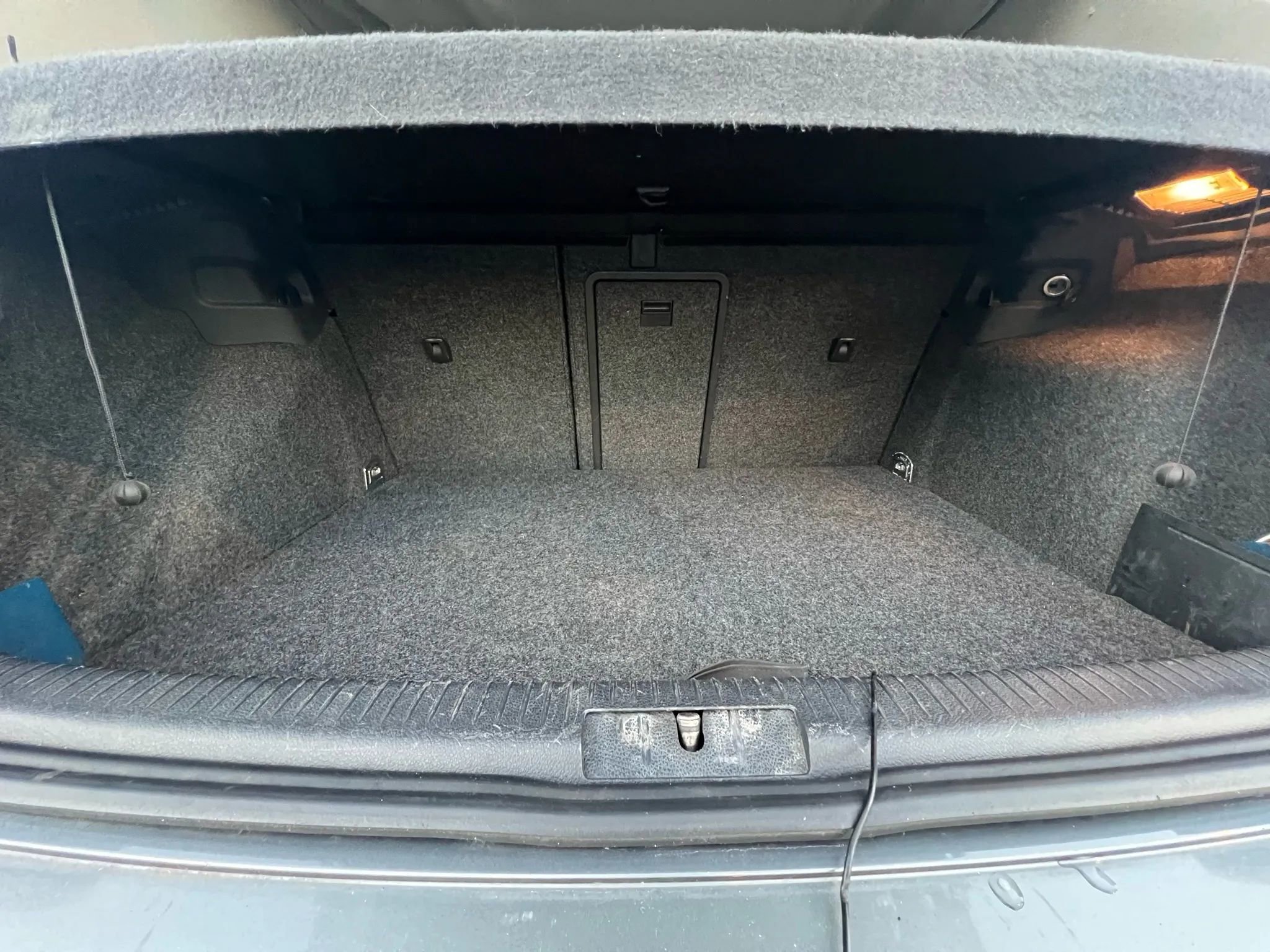 Used 2008 Volkswagen Rabbit 4-Door image 15