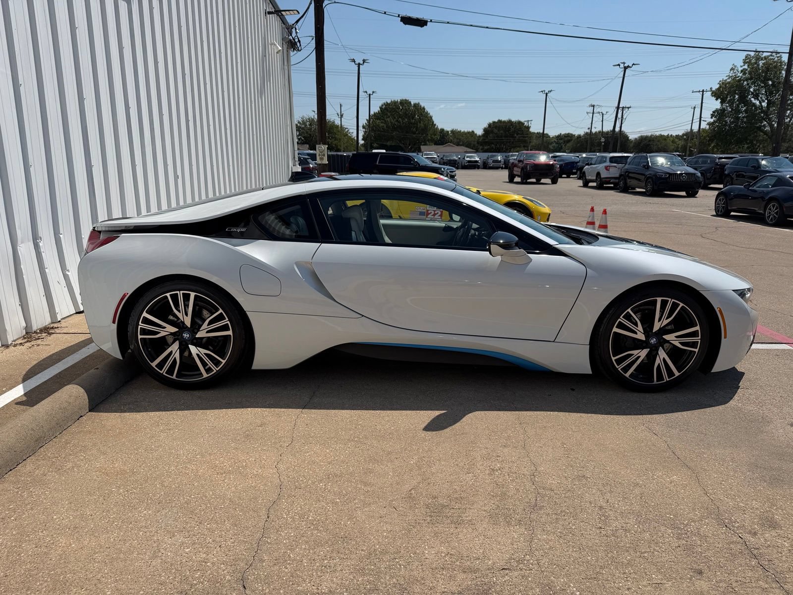 Used 2019 BMW i8 Coupe AWD/4WD image 8