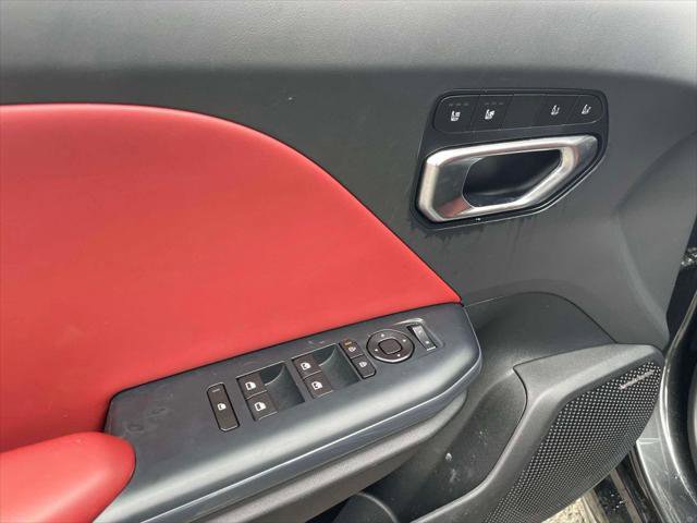 Used 2025 Kia K4 GT-Line w/ GT-Line Premium Package image 16