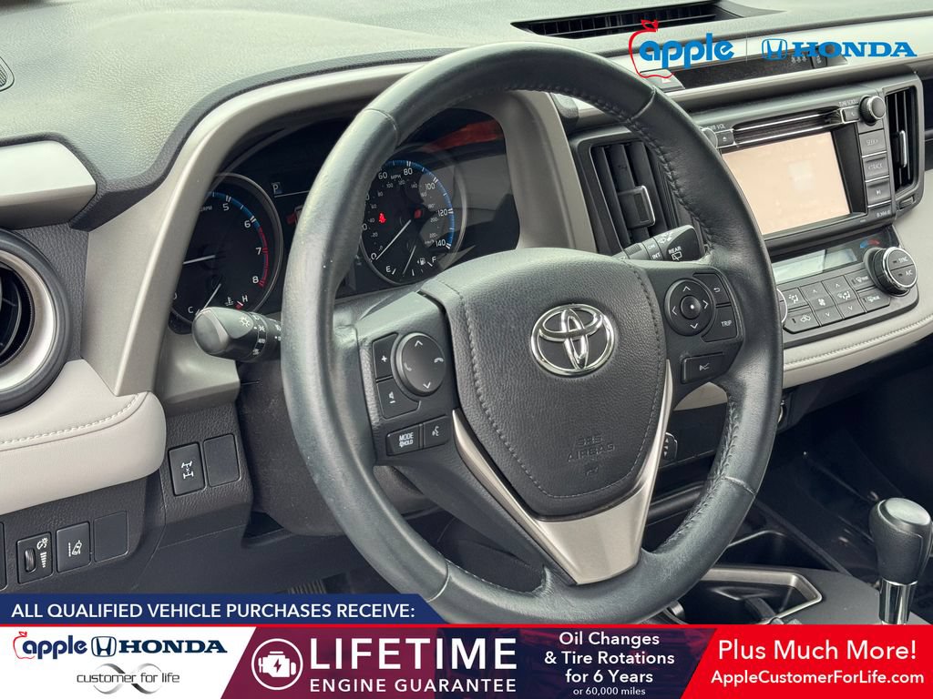 Used 2017 Toyota RAV4 XLE AWD/4WD image 10