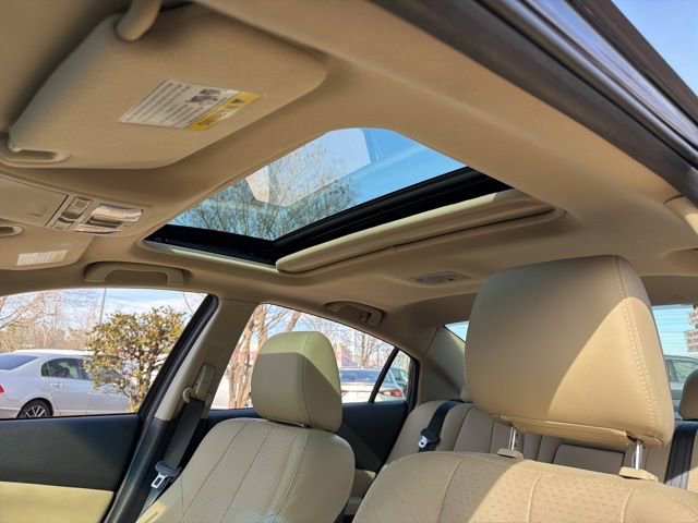 Used 2009 MAZDA MAZDA6 i Grand Touring w/ Moonroof & Bose Pkg FWD image 3