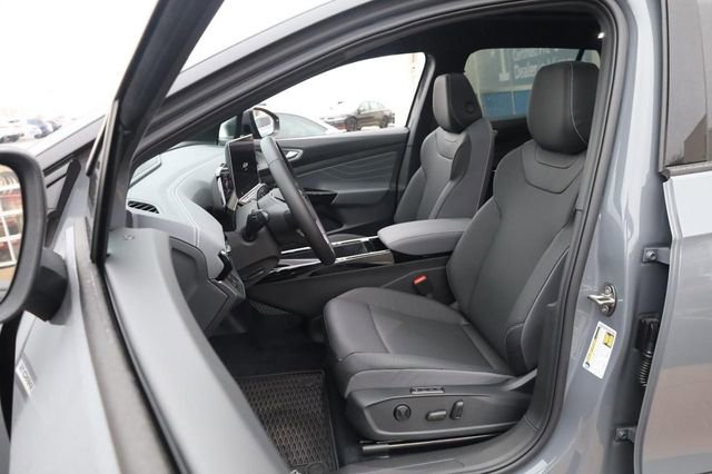 New 2025 Volkswagen ID.4 Pro S image 8