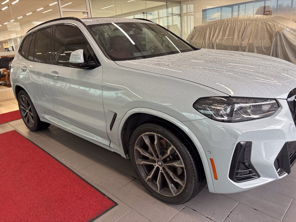 Used 2024 BMW X3 xDrive30i w/ M Sport Package AWD/4WD image 3